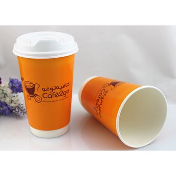 Doble taza de papel de pared con tapas para café / bebida caliente / fría